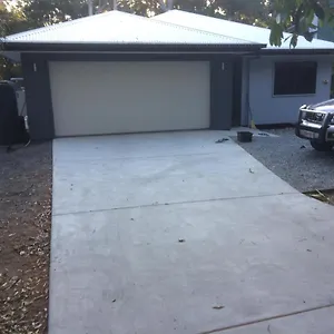  Guest house Room For Rent